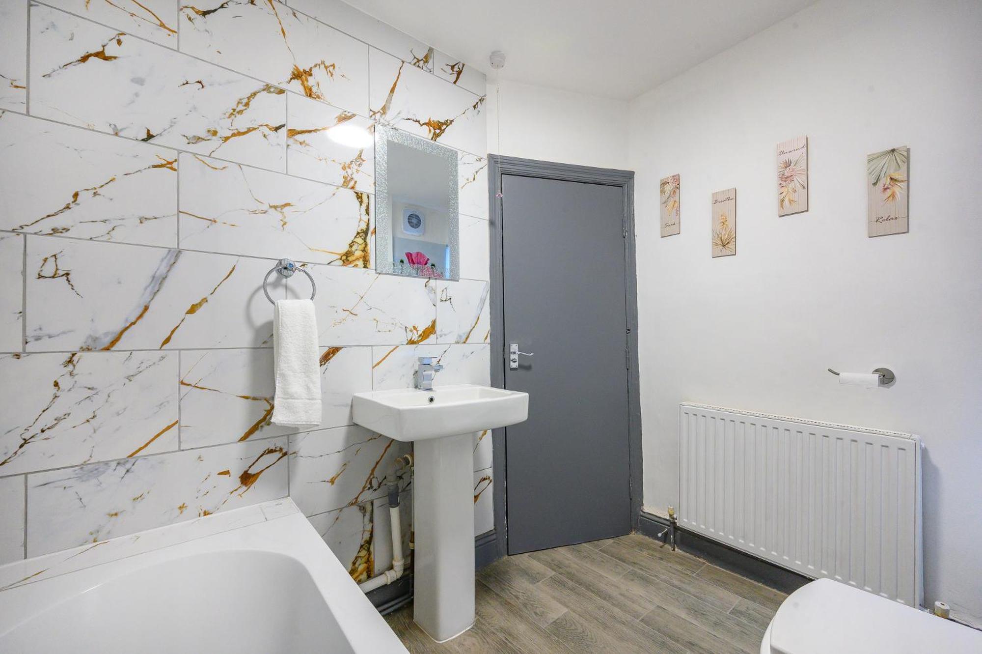 -Rf7H- For Your Relaxed & Cosy Free Parking 리즈 외부 사진
